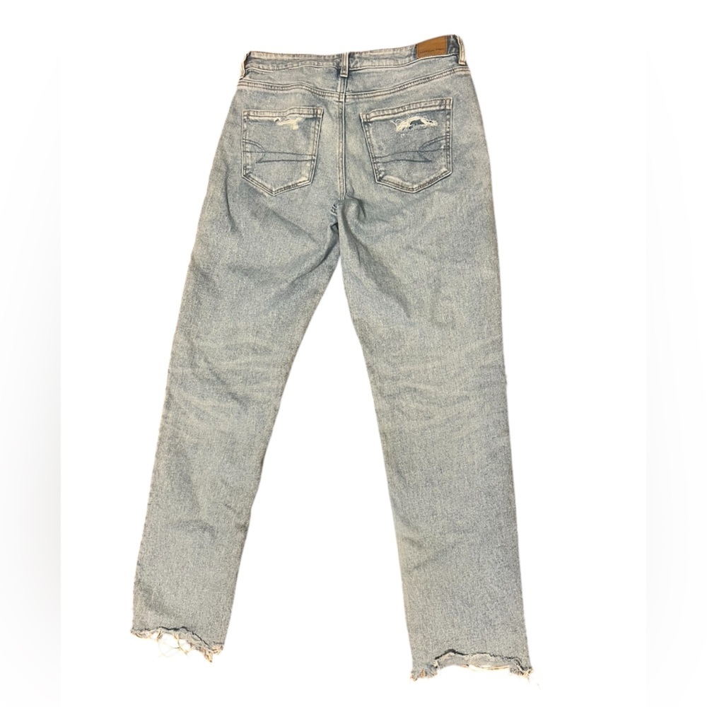 American Eagle Distressed Light Wash Ripped Jeans Sz 8 - Picture 2 of 7